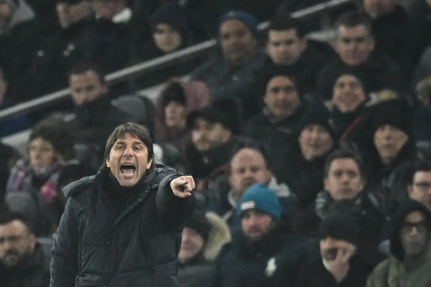 Conte: "Pronto a morire per il Tottenham, ma non sono così stupido da suicidarmi"