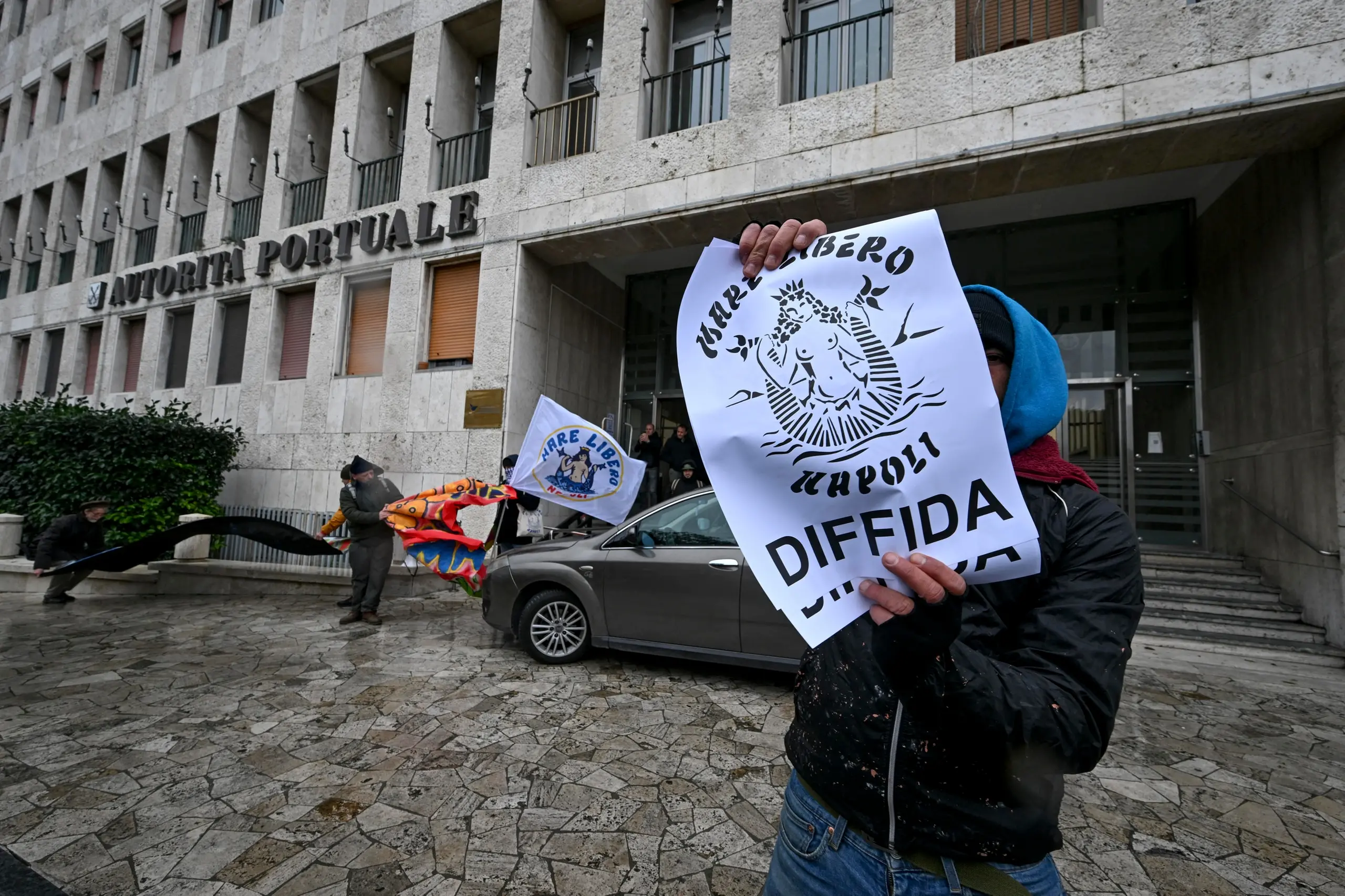 Protesta Contro Le Concessioni Balneari A Napoli. Inviata Una Diffida ...