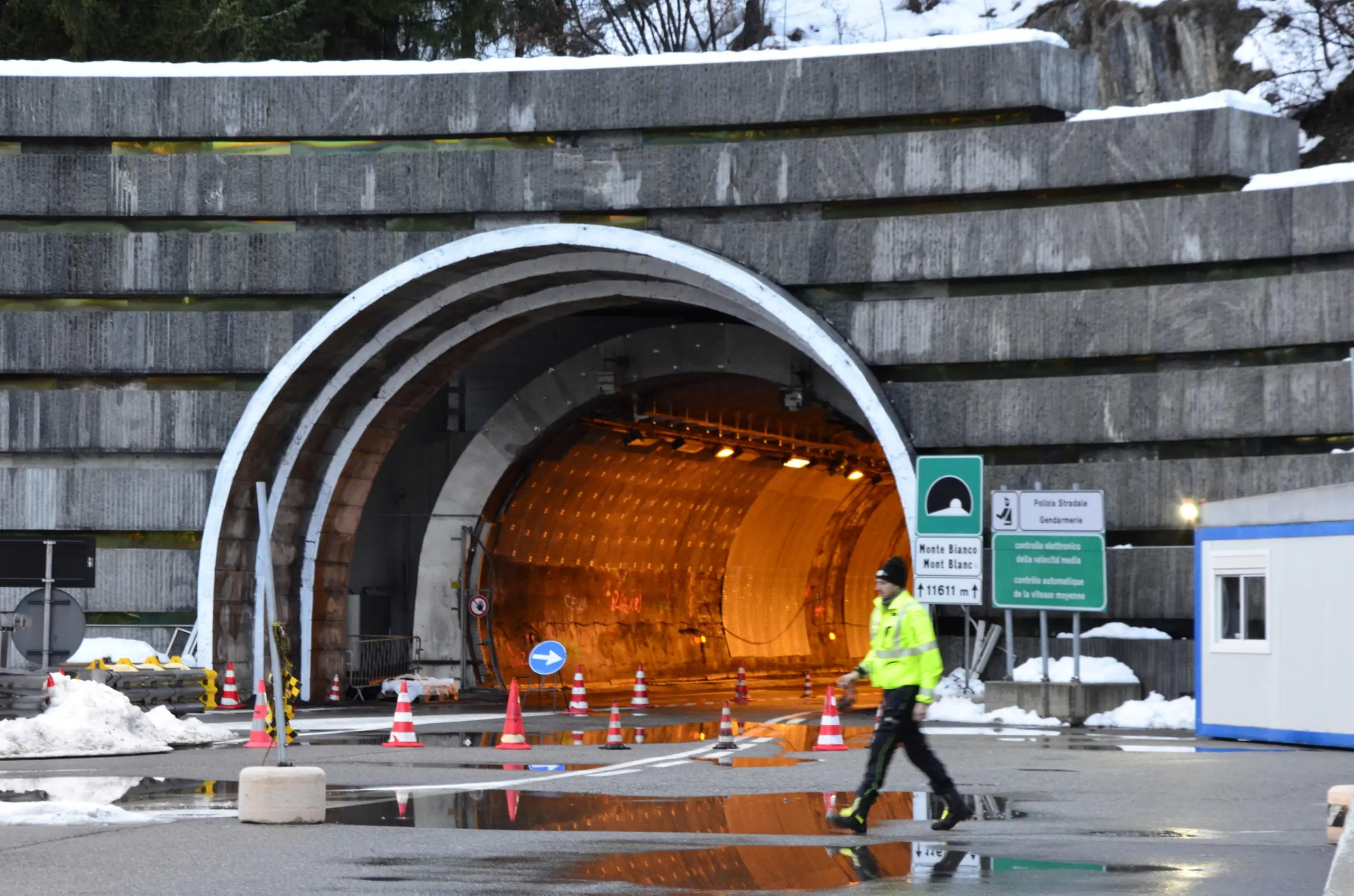 Aumenti Autostrade 2024: Quanto E Dove, La Lista Completa. Salasso Per ...