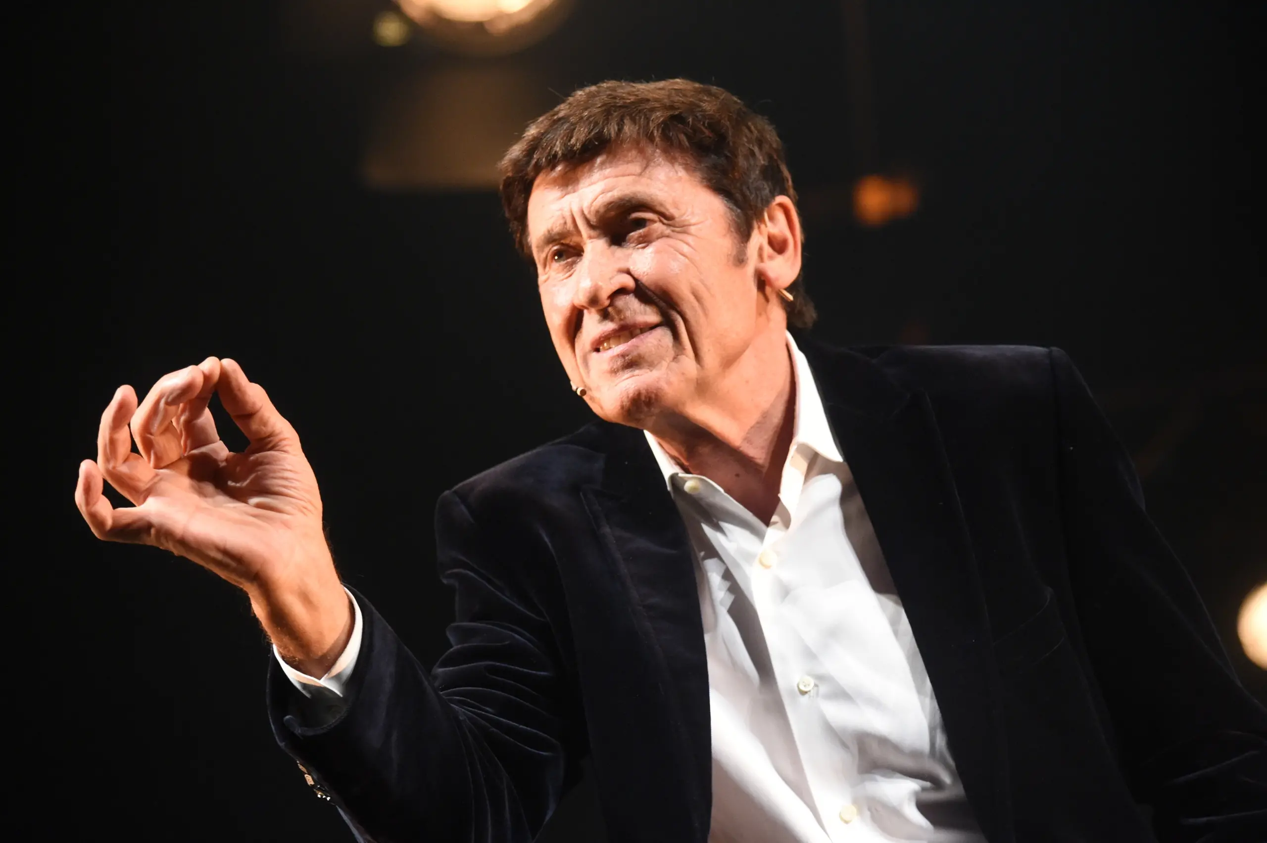 Gianni Morandi, sorpresa da Oscar: ora vado in Corea