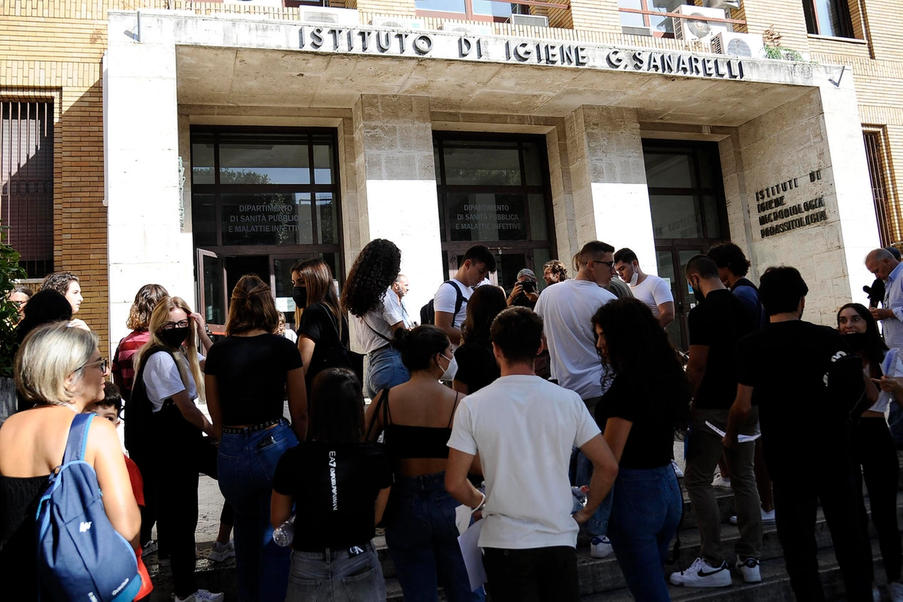 Inizio dei test di ammissione alla facoltà di Medicina alla Sapienza, Roma 