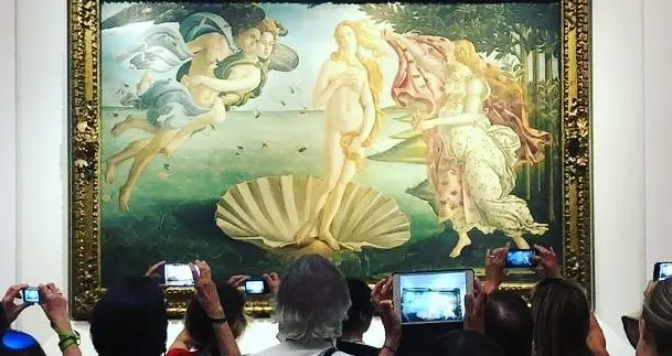 Influencer da museo: vincono gli Uffizi