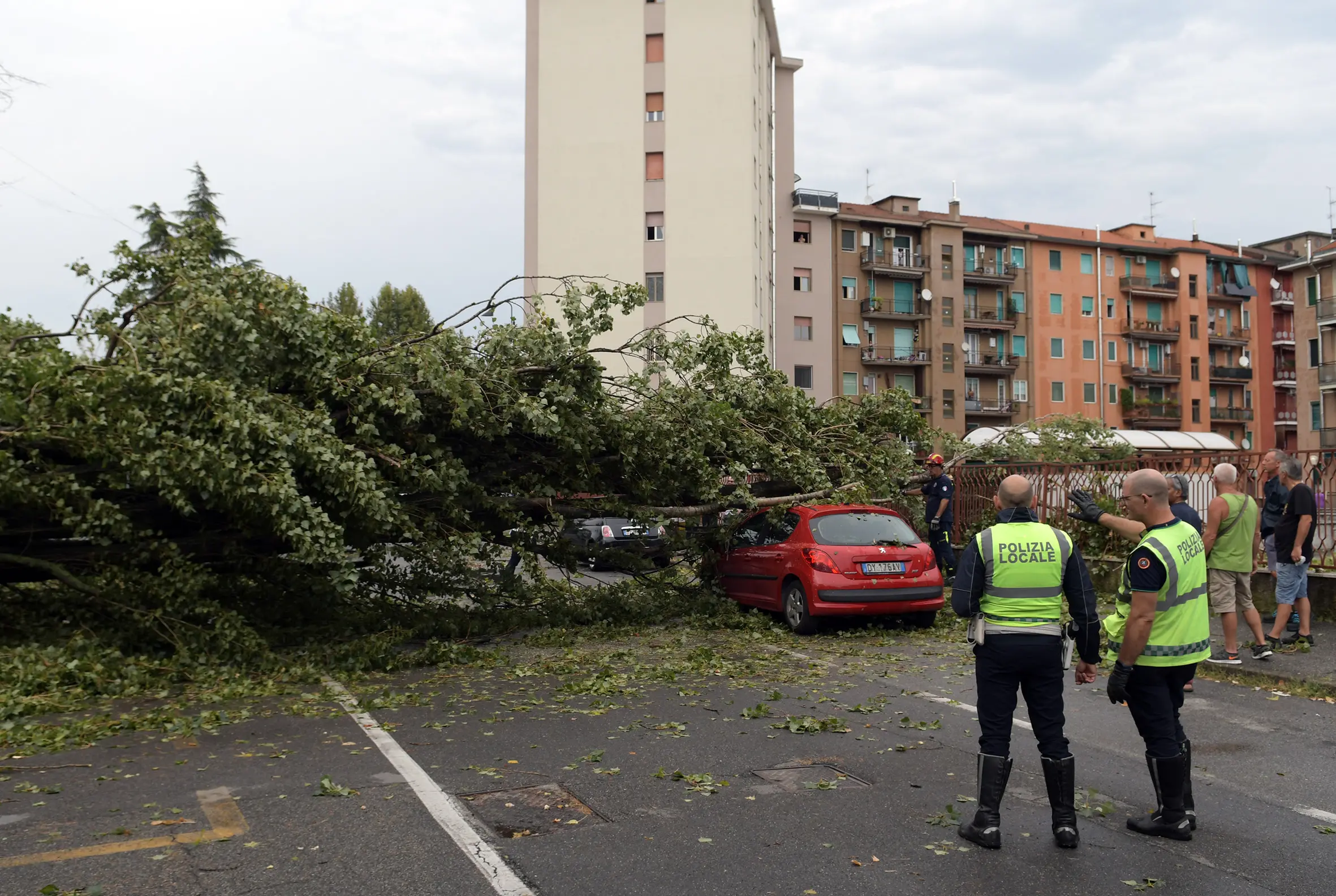 Meteo: Irrompe Il Maltempo. Violenti Temporali E Grandine Al Nord ...