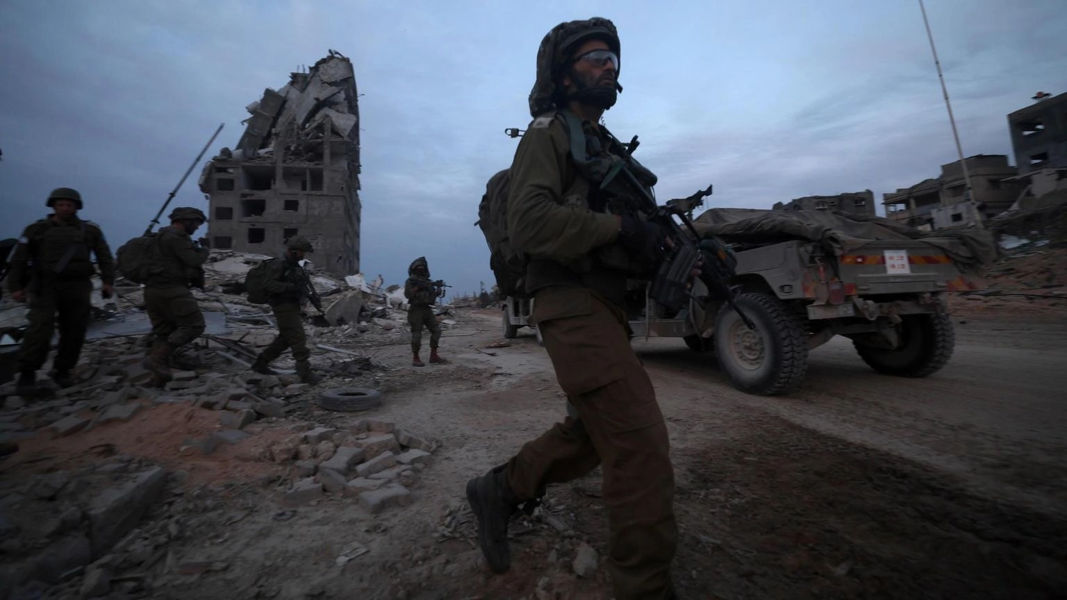 Gaza: morti altri 8 soldati israeliani, totale sale a 112