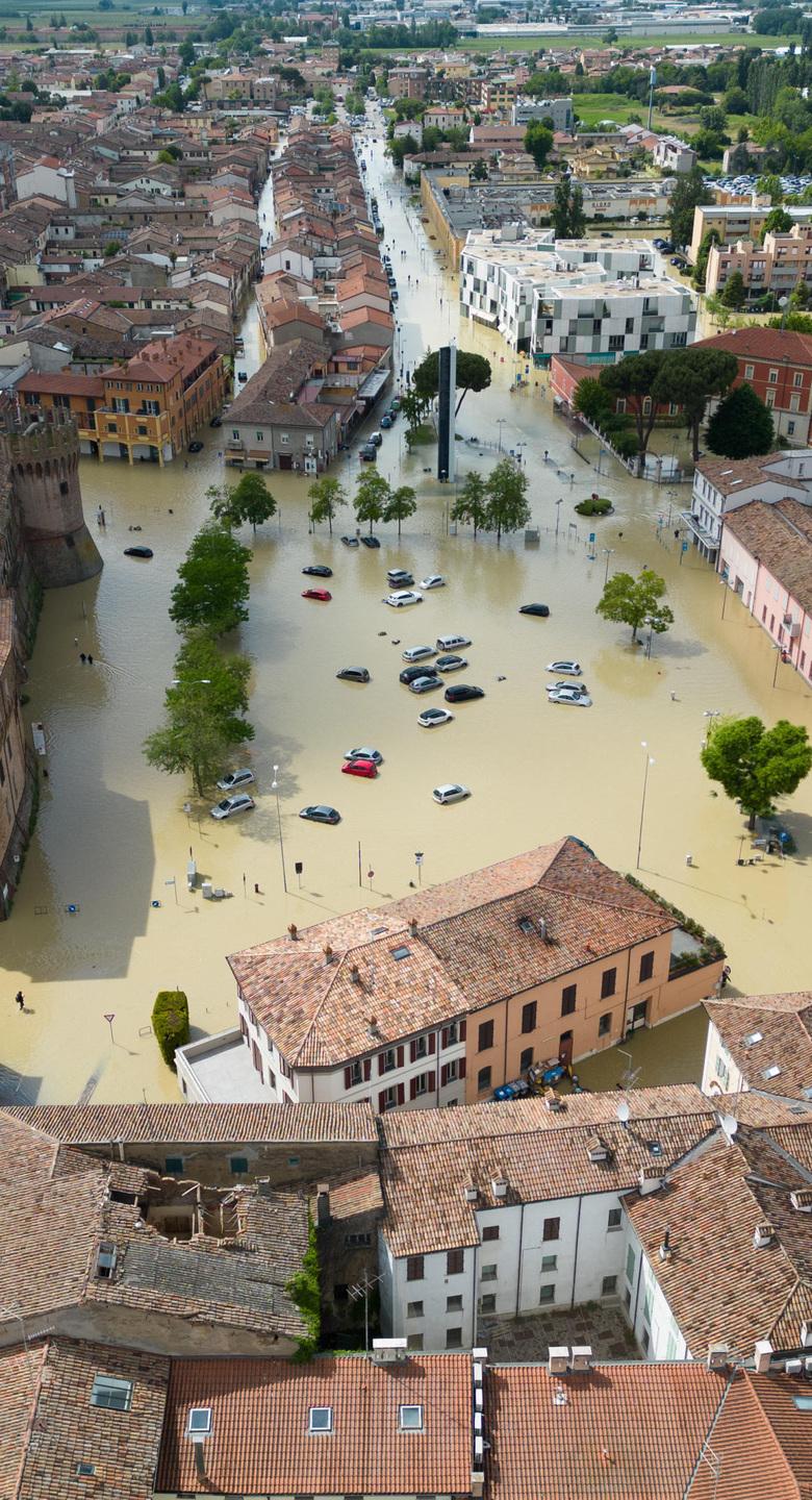 Alluvione Emilia Romagna 19 Maggio: La Diretta. 15 Morti. Evacuazioni E ...