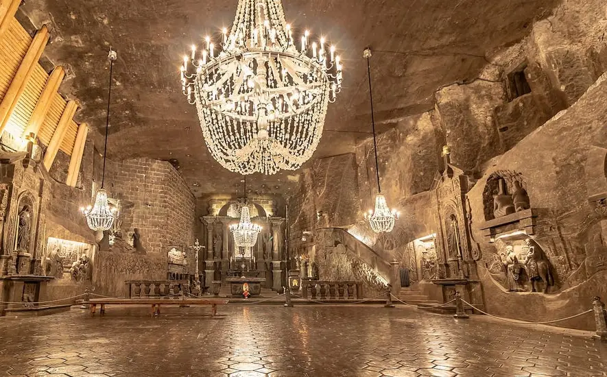 Le miniere di sale di Wieliczka, gioiello artistico nel sottosuolo di Cracovia