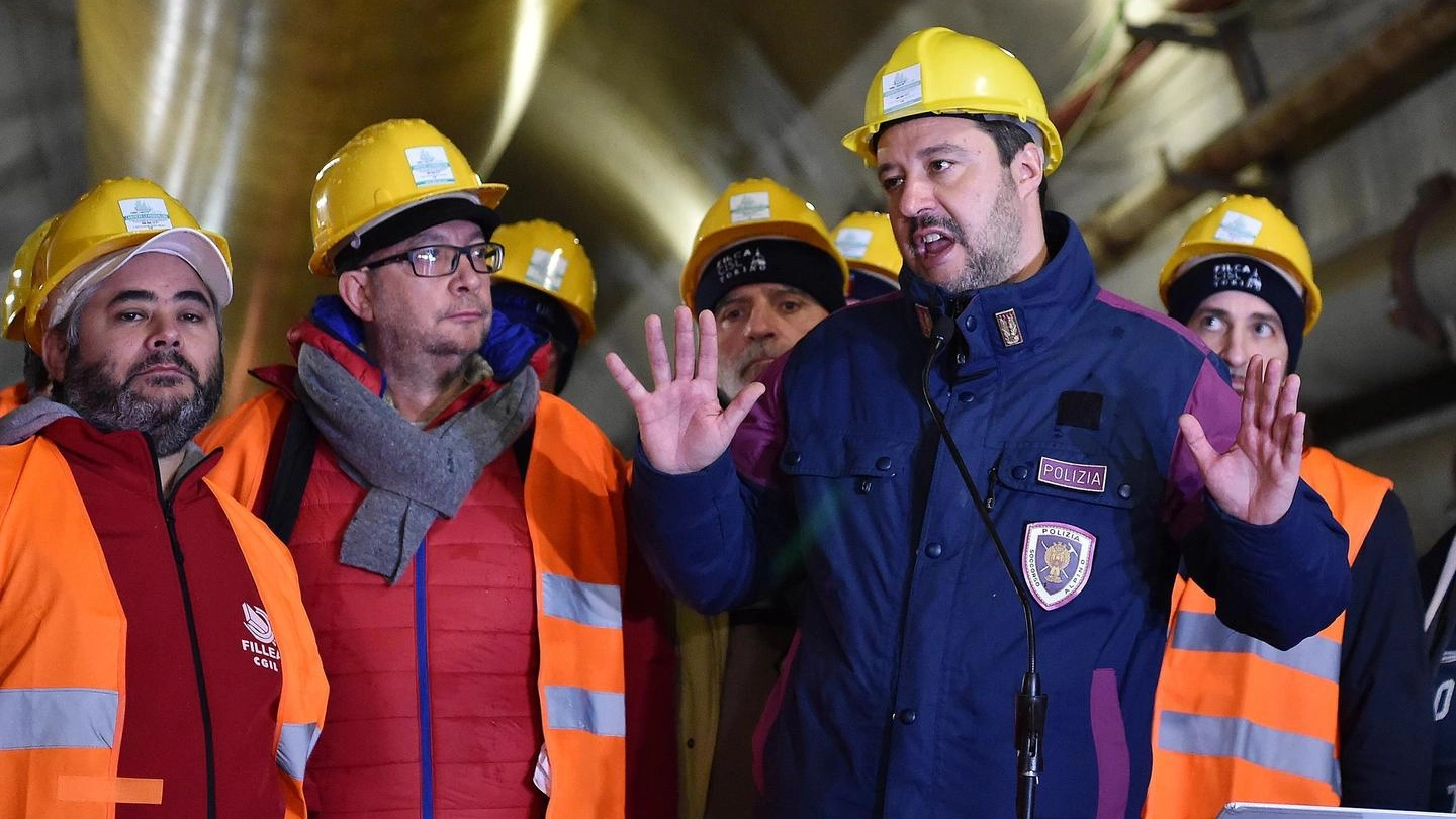 Matteo Salvini al cantiere Tav di Chiomonte (Ansa)