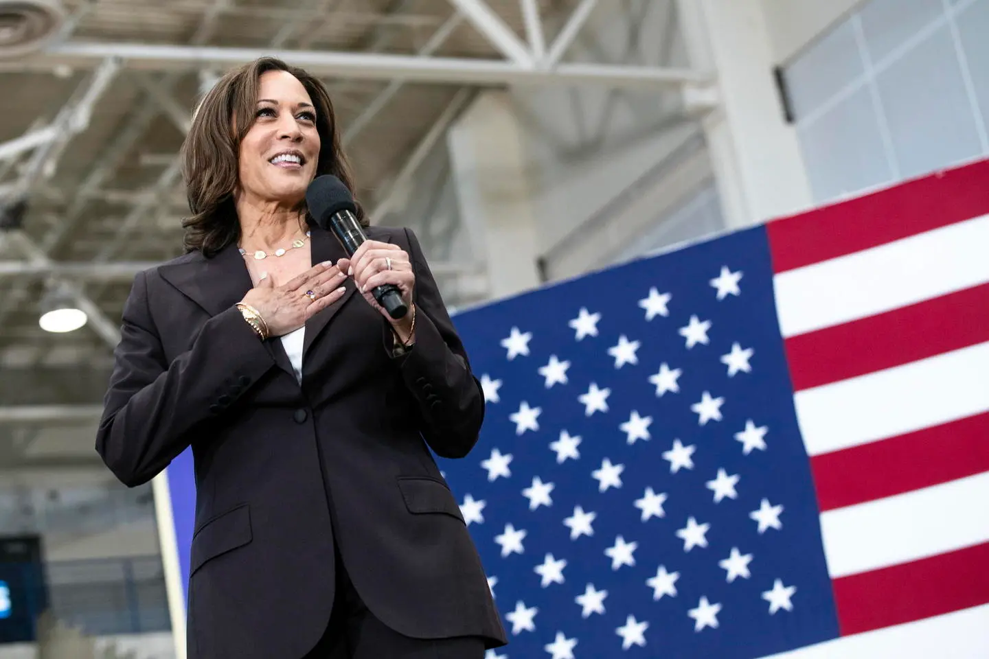 Elezioni Usa, il candidato democratico Biden sceglie Kamala Harris come vice