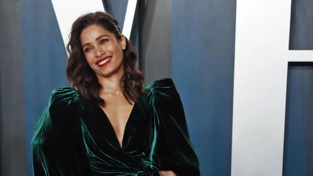 Freida Pinto ha sposato in segreto il fidanzato Cory Tran