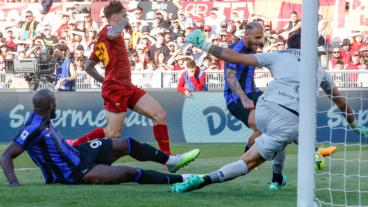 Roma-Inter, la diretta: all’Olimpico è vietato sbagliare