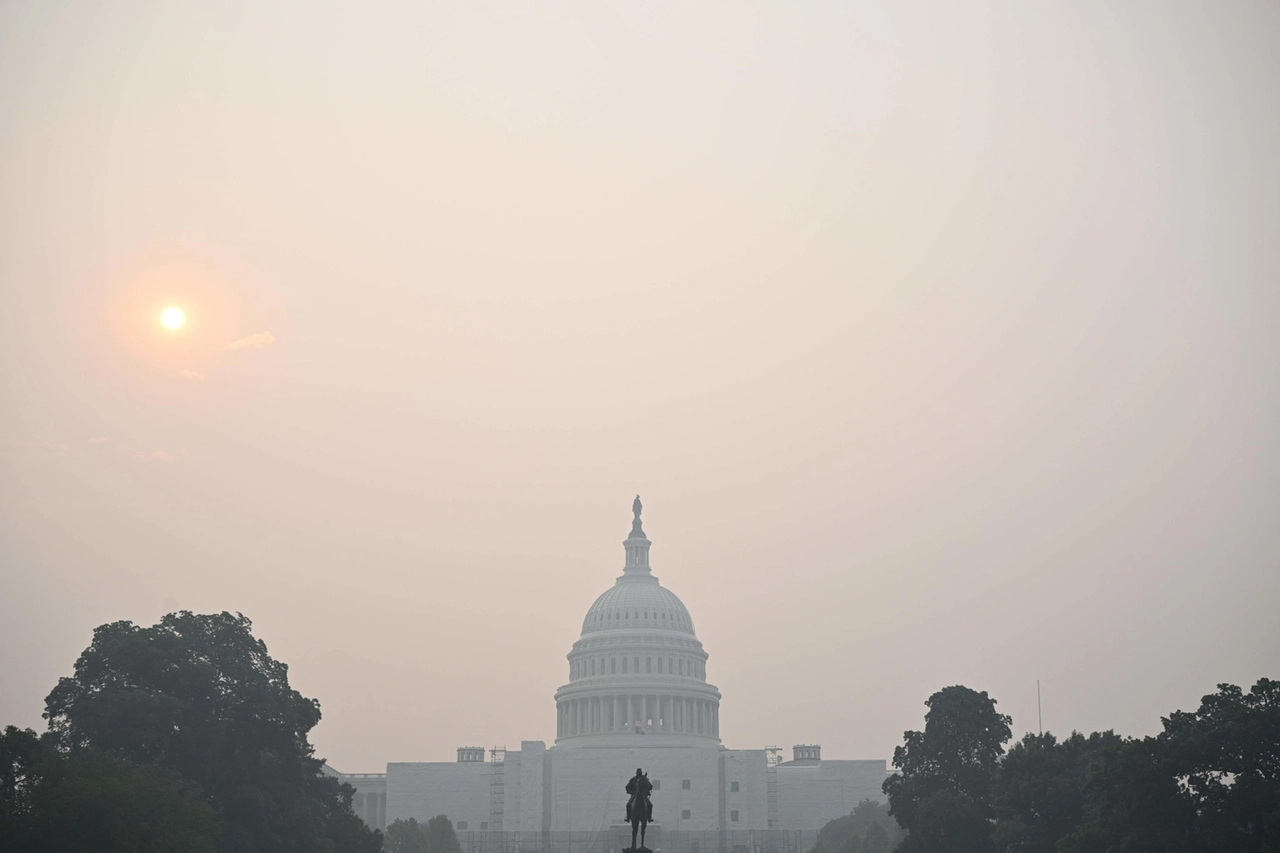 US-CANADA-FIRE-POLLUTION