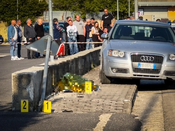 Faceva pratica per la patente la mamma di Aurora, la tragedia nel parcheggio di Casalnuovo