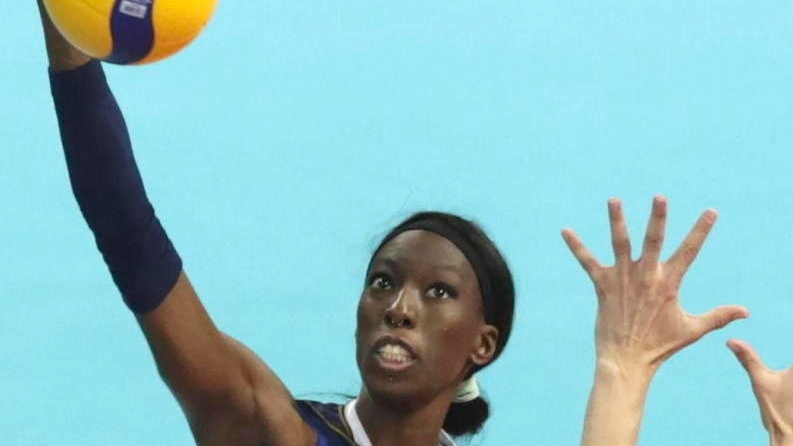 Paola Egonu, 23 anni, in azione con la maglia della nazionale italiana