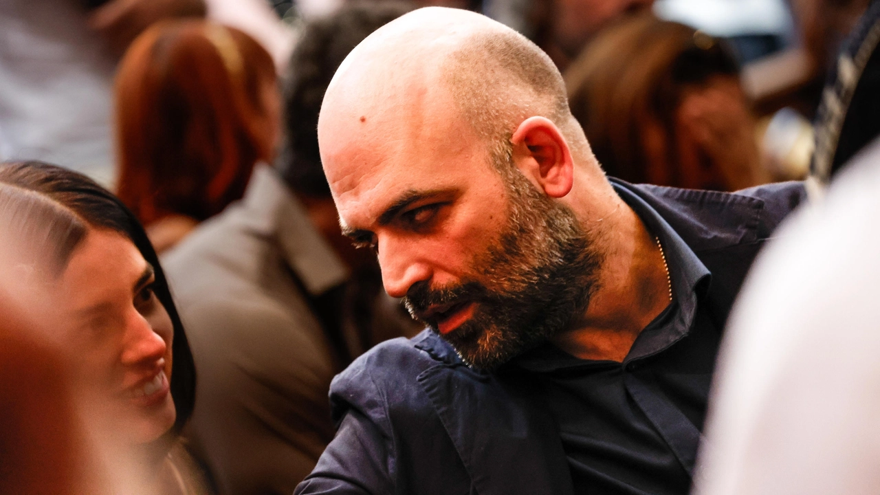 Roberto Saviano ai funerali di Michela Murgia (Ansa)