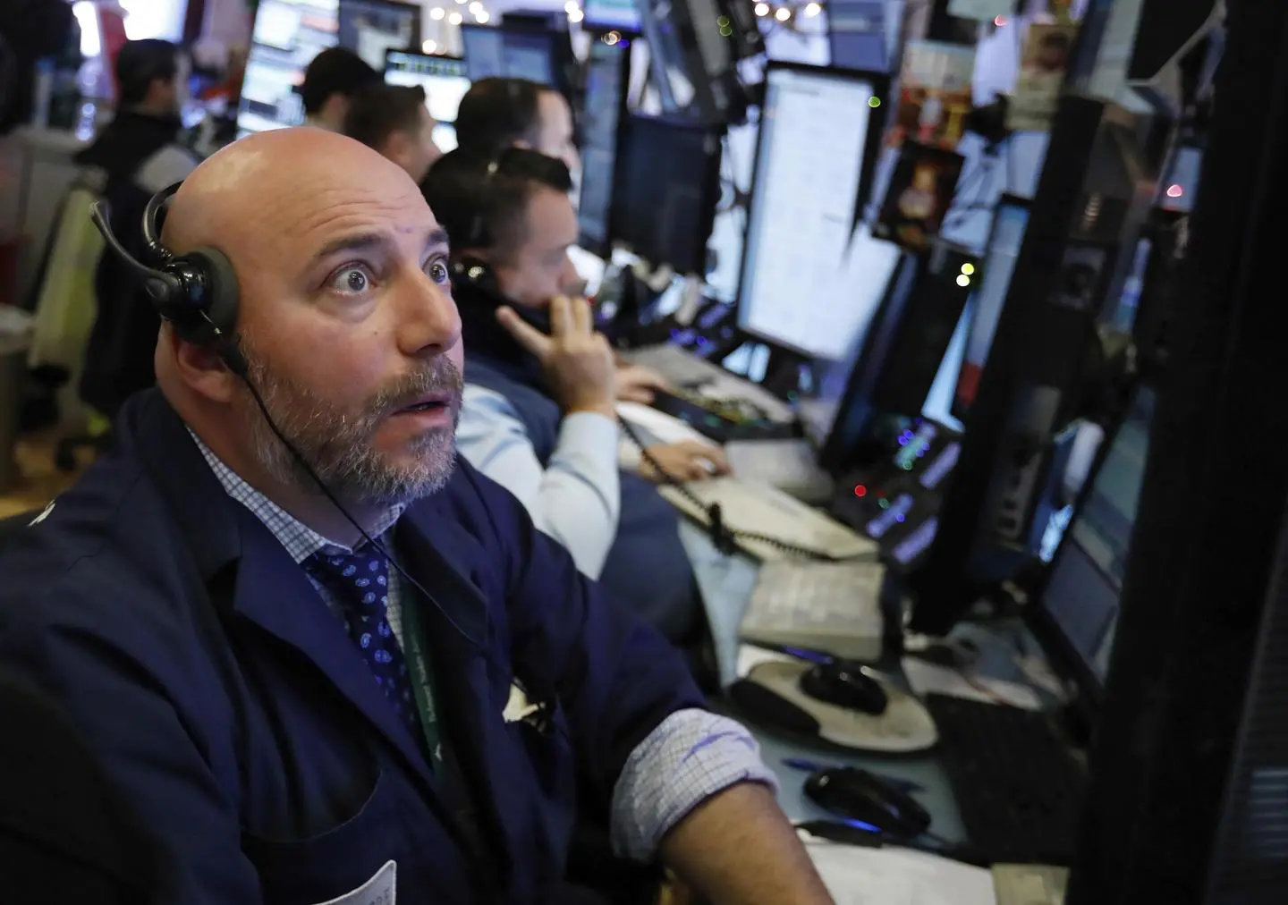 Wall Street crolla: Dow Jones -3,08%, Nasdaq -3,80%. Ancora timori su dazi Usa-Cina