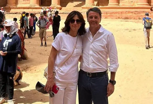 Matteo Renzi senatore d’Arabia: invitato al Royal wedding in Giordania