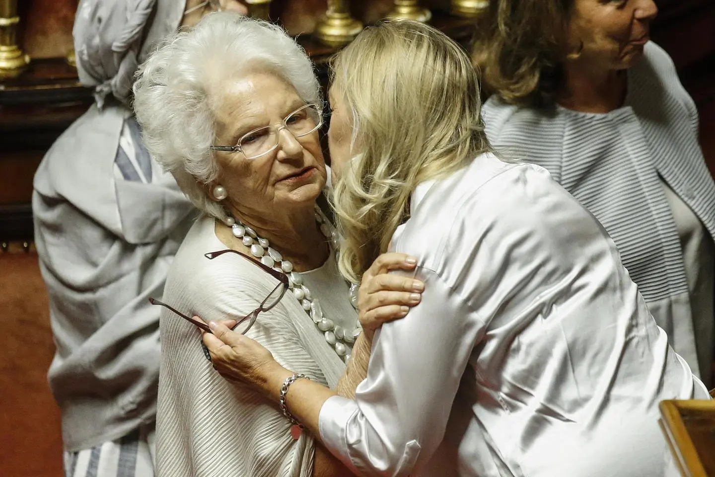 Liliana Segre vota la fiducia in Senato. "Eravamo sull'orlo del precipizio"