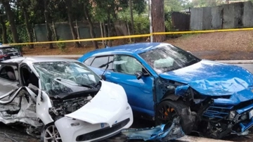 Incidente a Roma, gira un video alla guida: muore un bimbo, madre e sorellina fuori pericolo