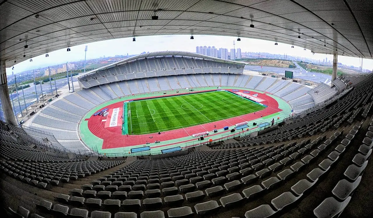 Istanbul, Budapest e Praga: come raggiungere le sedi delle finali Uefa senza spendere una fortuna