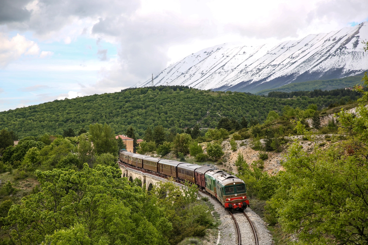 Il treno lungo il suo percorso