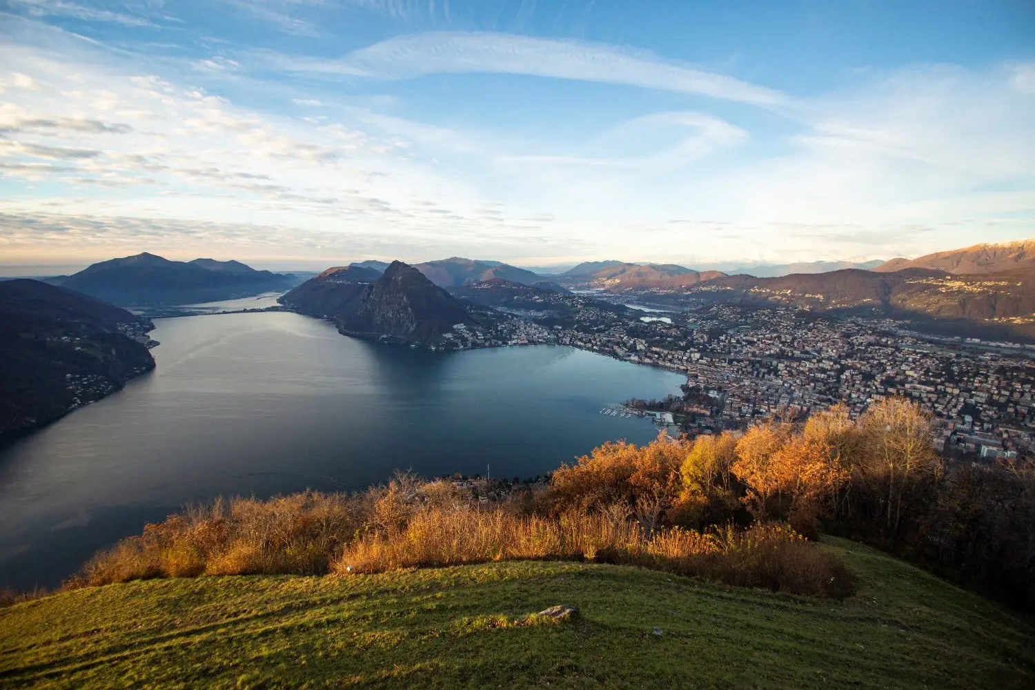 Canton Ticino, 5 sentieri per immergersi nei colori d’autunno