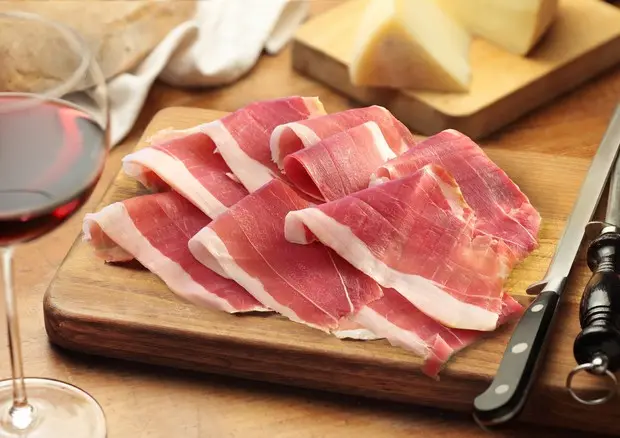 Prosciutto San Daniele Dop, 103 indagati per frode a Pordenone