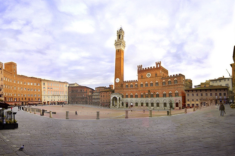 Siena, il fortino rosso è in bilico. Salvini crede nella spallata