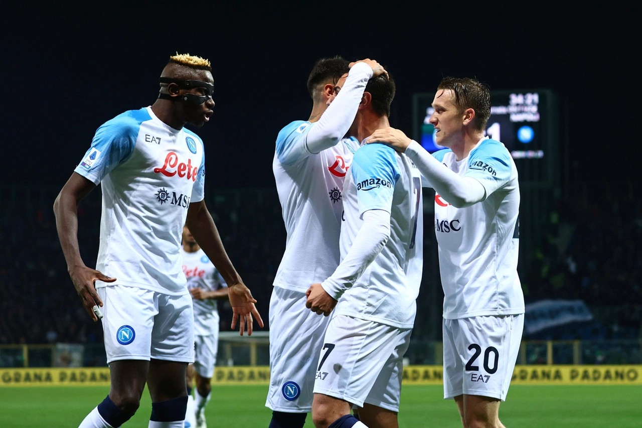 Il Napoli ha proseguito la sua fuga solitaria in vetta alla classifica sbancando Bergamo