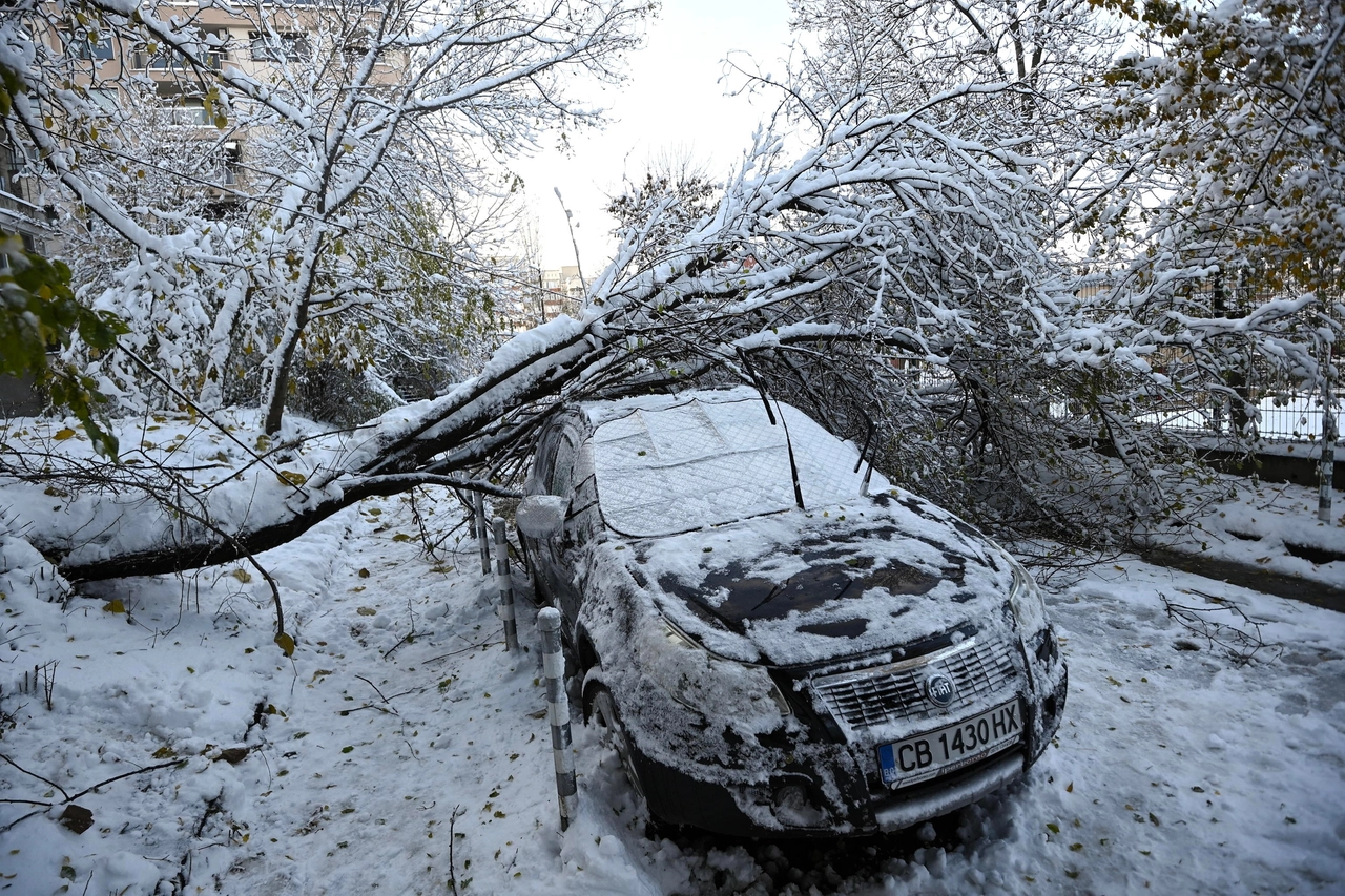 La tempesta in Bulgaria (Ansa)