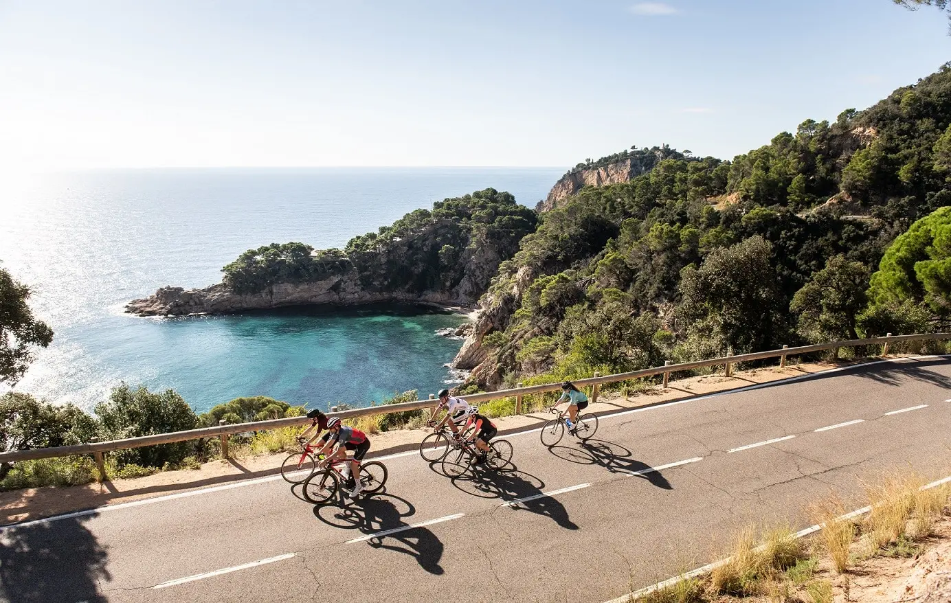 Catalogna in bicicletta fra mare e montagna