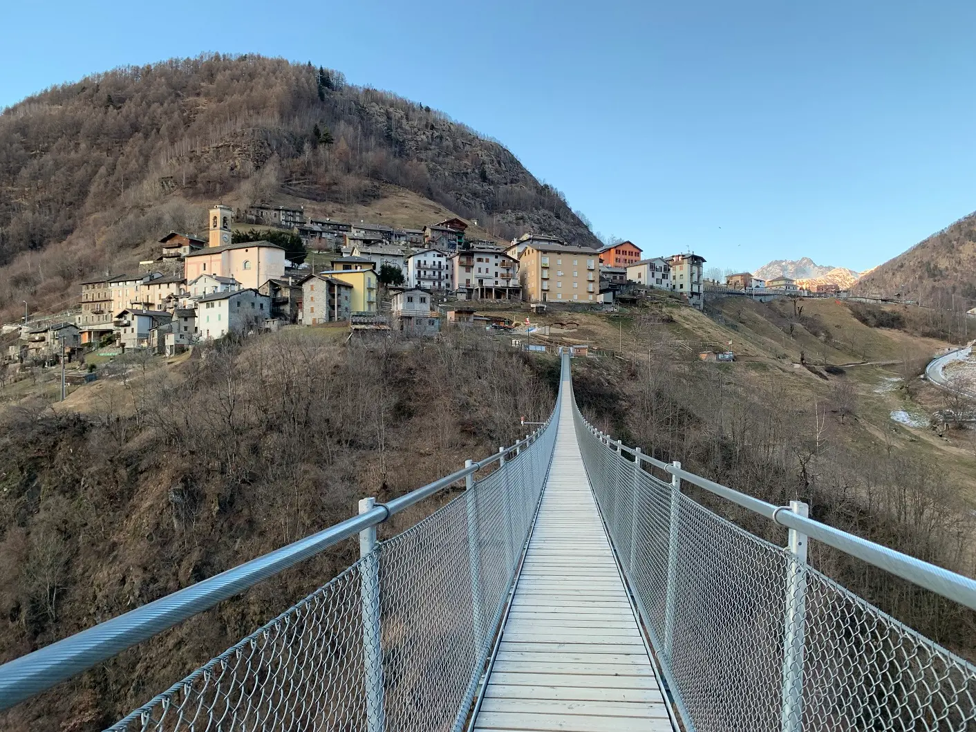 Ponte nel cielo: spettacolo mozzafiato in Valtellina