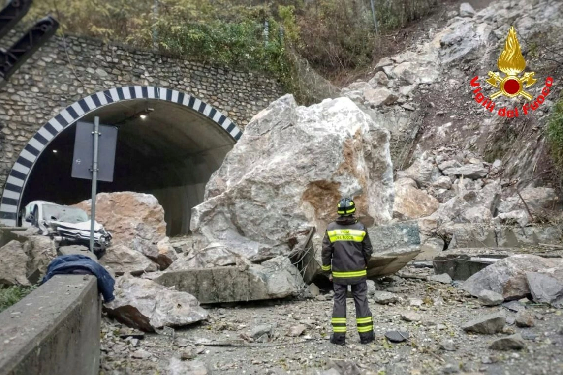 La frana sulla Lecco-Ballabio