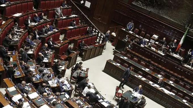 Parlamento: arriva tecno-stenografo