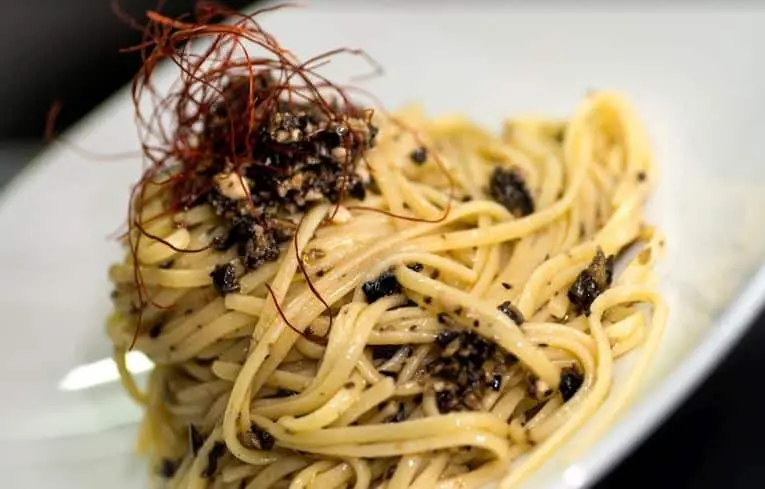 Linguine alla colatura di alici secondo Erminia