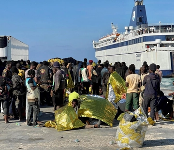 Lampedusa, l’inferno dei migranti: il racconto di un’isola al collasso