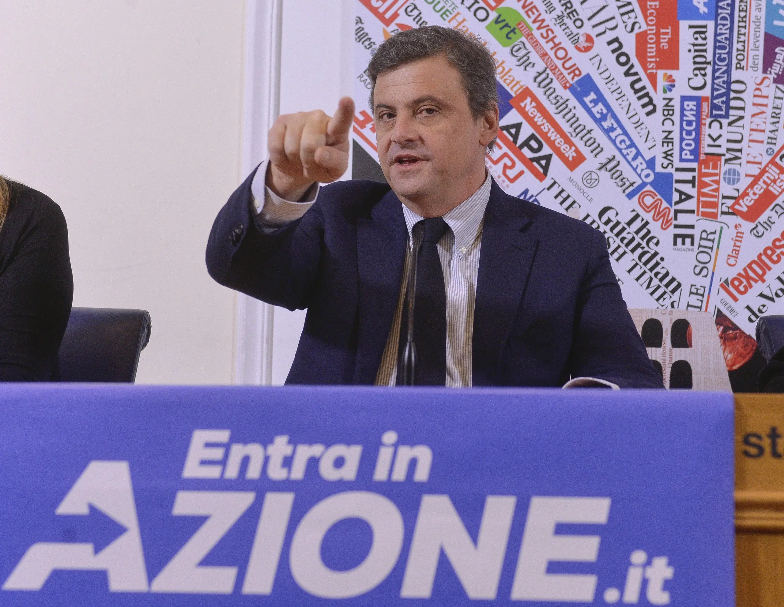 Carlo Calenda: "Serve un governo d’unità nazionale. Draghi sarebbe il premier ideale"