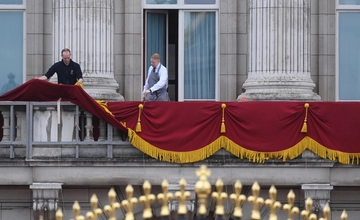 Incoronazione Carlo, la monarchia piace sempre meno. "Ma la repubblica non è per noi"