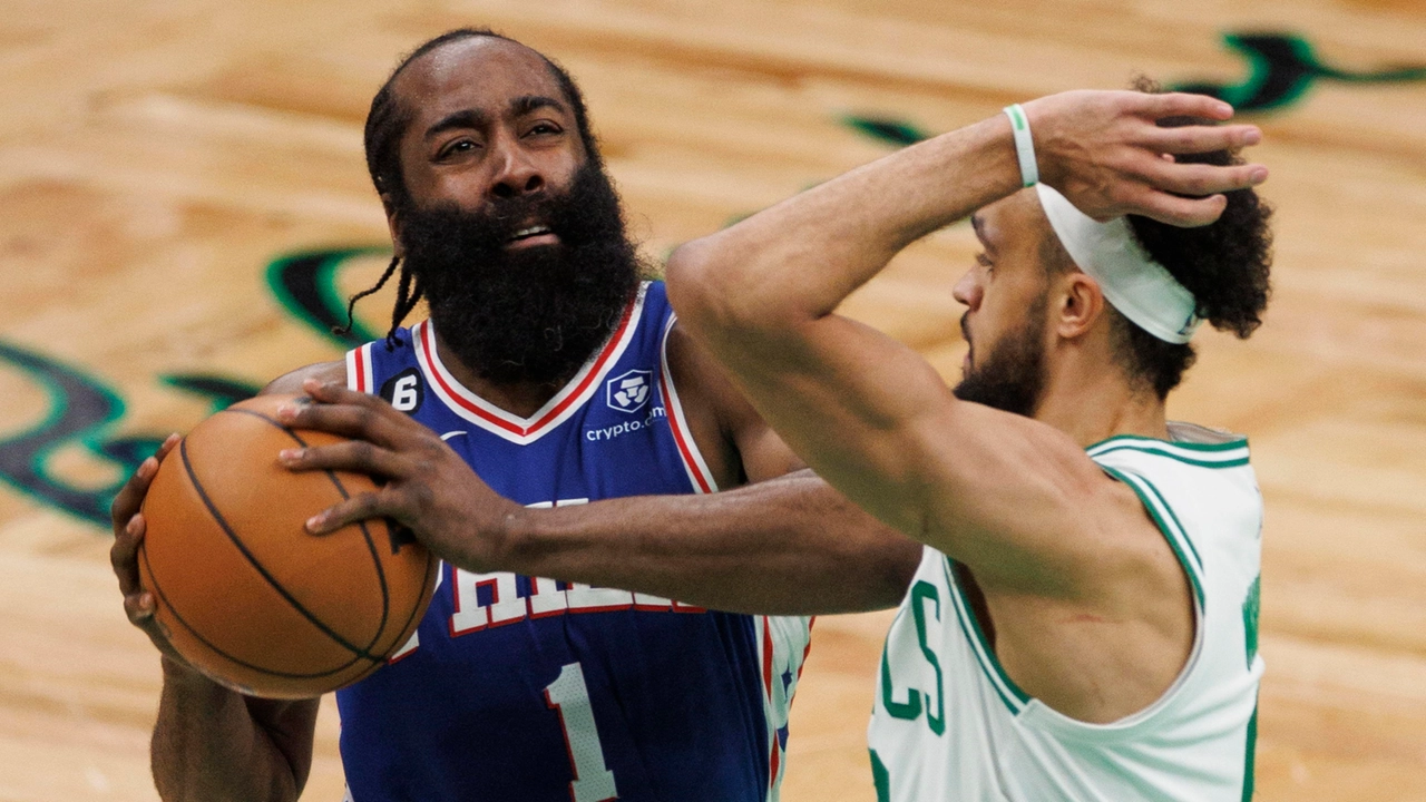 NBA, playoff: I Sixers sbancano Boston con un Harden stratosferico