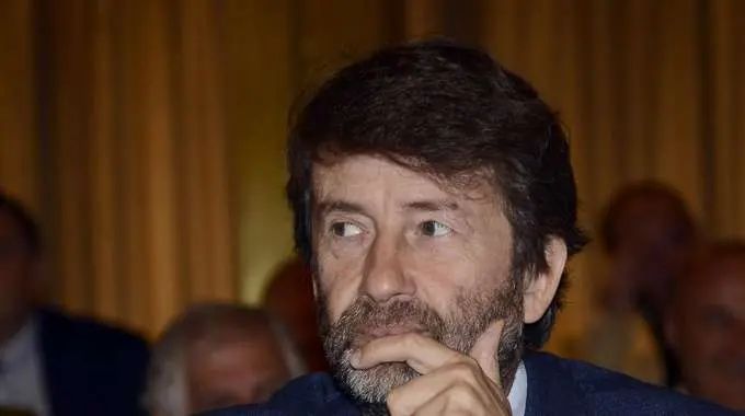 Pd, i padri nobili rottamano Renzi. Franceschini: Matteo cambi passo