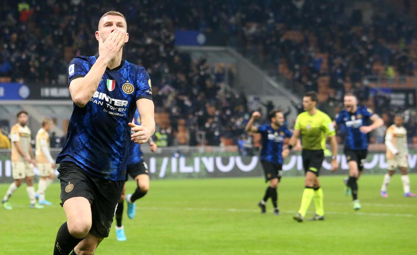 Dzeko Al 90 L Inter Batte In Rimonta Il Venezia 2 1