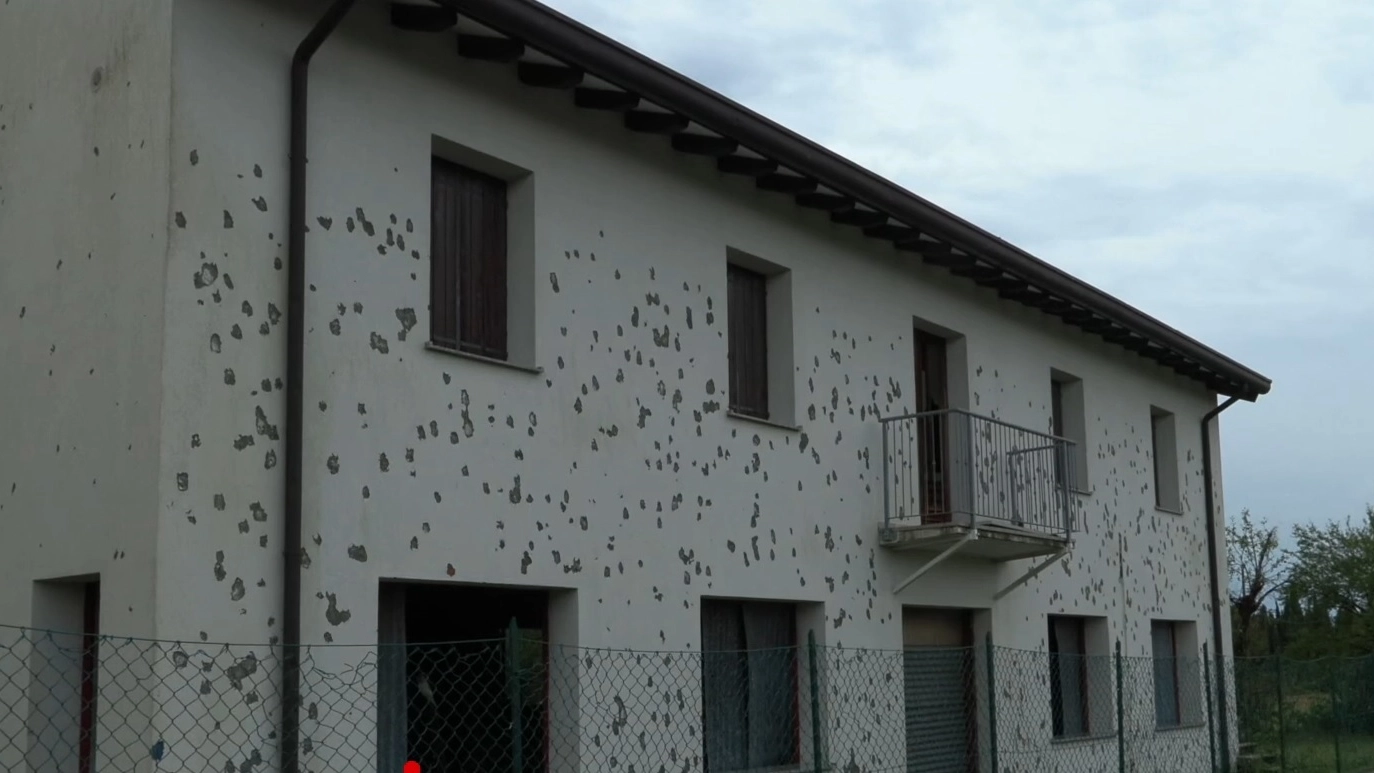 Mortellano, Udine: la facciata di una stabile danneggiata dalla grandine
