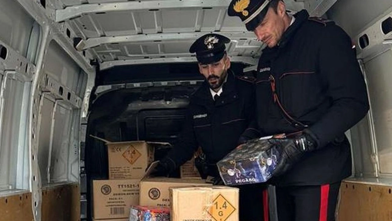 Materiale sequestrato dai carabinieri (foto d'archivio)