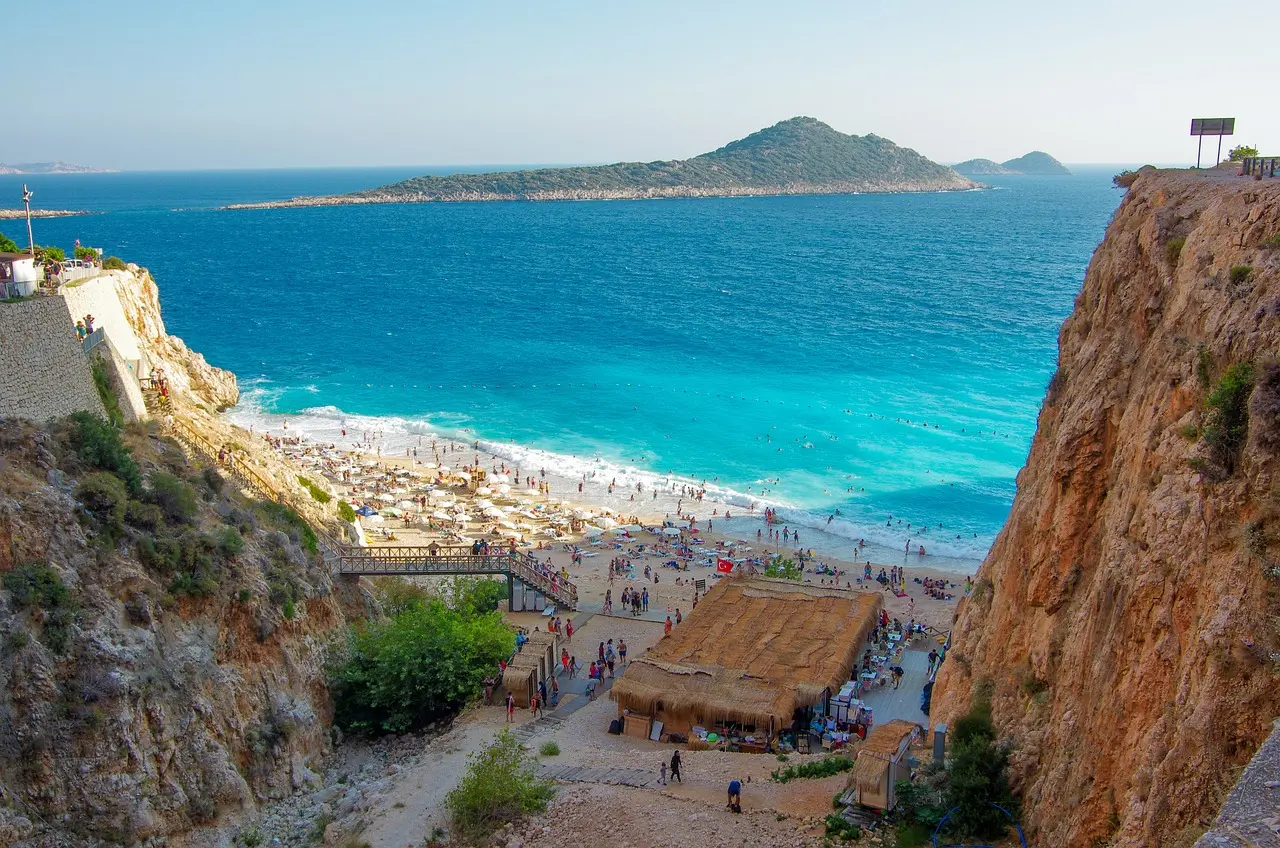 Turchia indedita, un'esplosione di colori e bellezza sulle coste turchesi