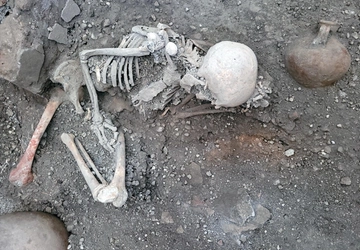 Pompei, trovati due nuovi scheletri nella Casa dei Casti amanti