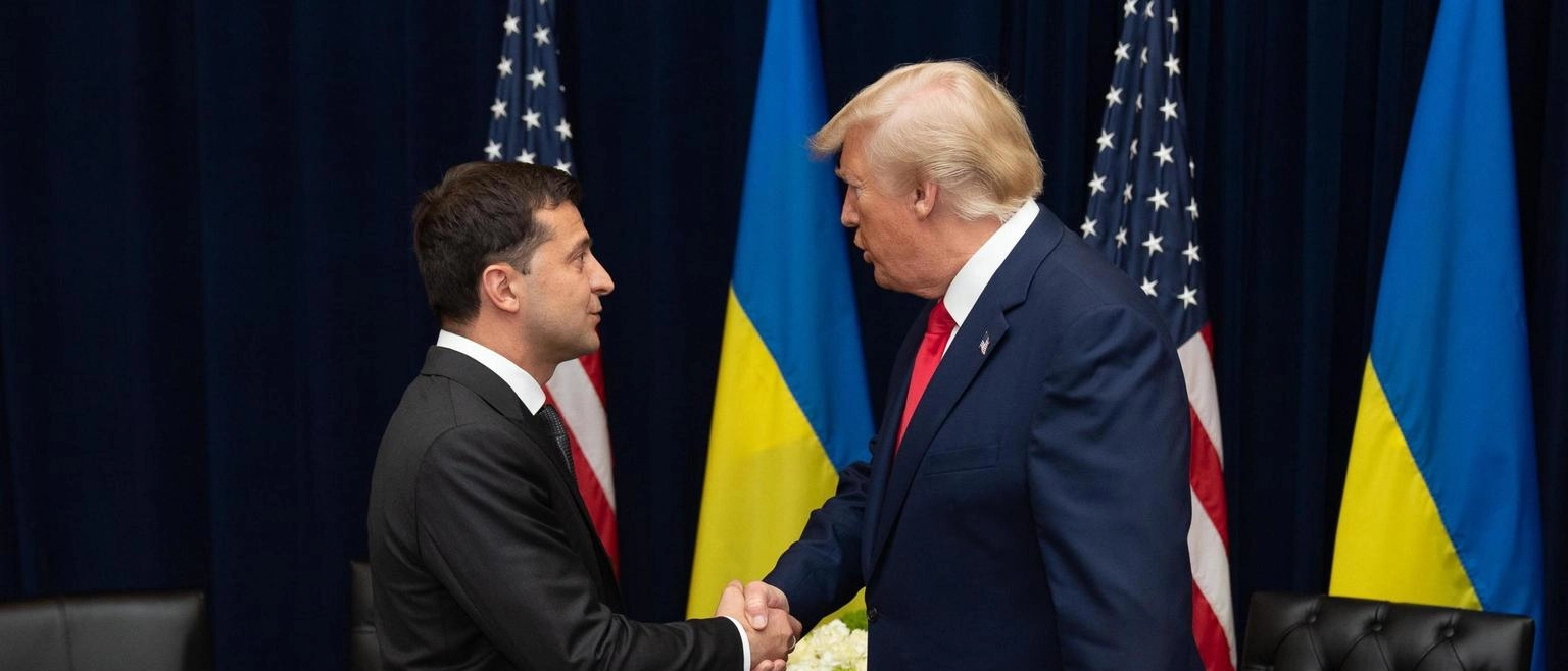 L'elezione di Trump o Harris avrà impatti diversi su Ucraina e Medio Oriente. Trump potrebbe favorire Putin e Netanyahu, mentre Harris potrebbe seguire la linea di Biden.