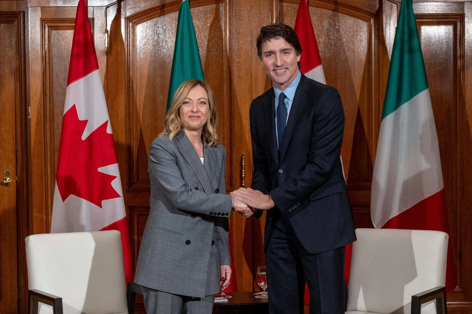 La presidente del Consiglio Giorgia Meloni e il primo ministro canadese Justin Trudeau a Toronto
