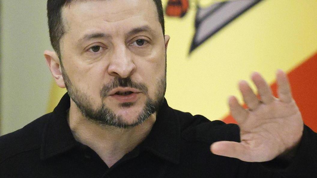 Il tycoon parla con i russi. Zelensky non ci sta: "Pericoloso escluderci dai negoziati di pace"