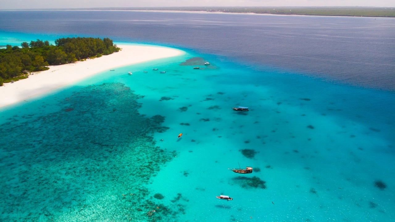 L'isola di Mnemba, una piccola isola dell'Arcipelago di Zanzibar