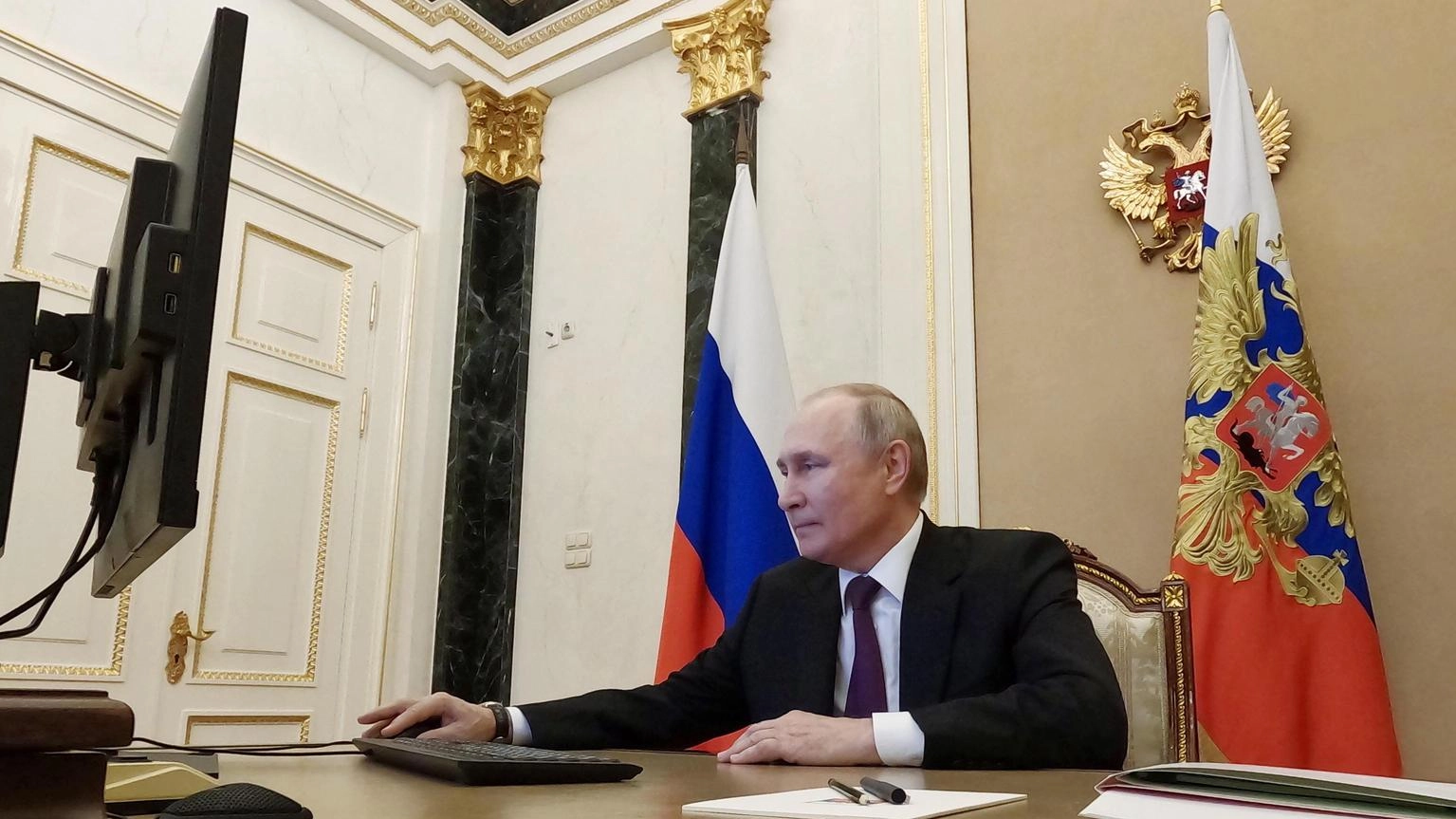 Vladimir Putin ha votato online per le presidenziali russe