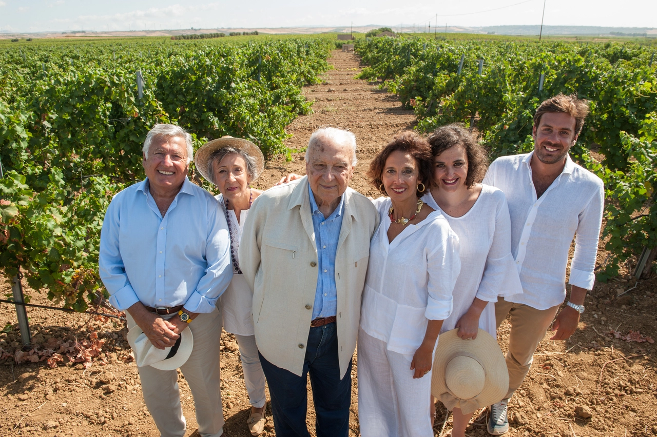 La famiglia Pellegrino nella tenuta di Pantelleria